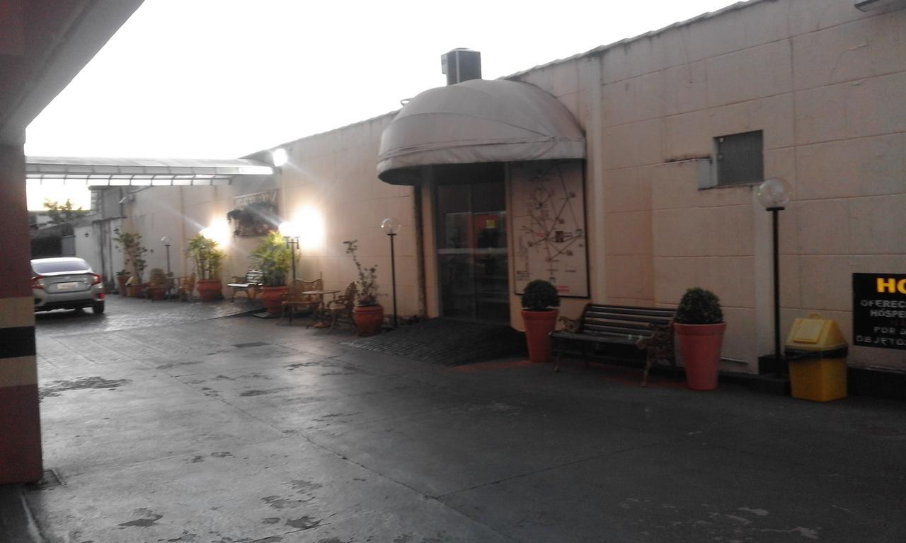Hotel Sograo Araguari Esterno foto